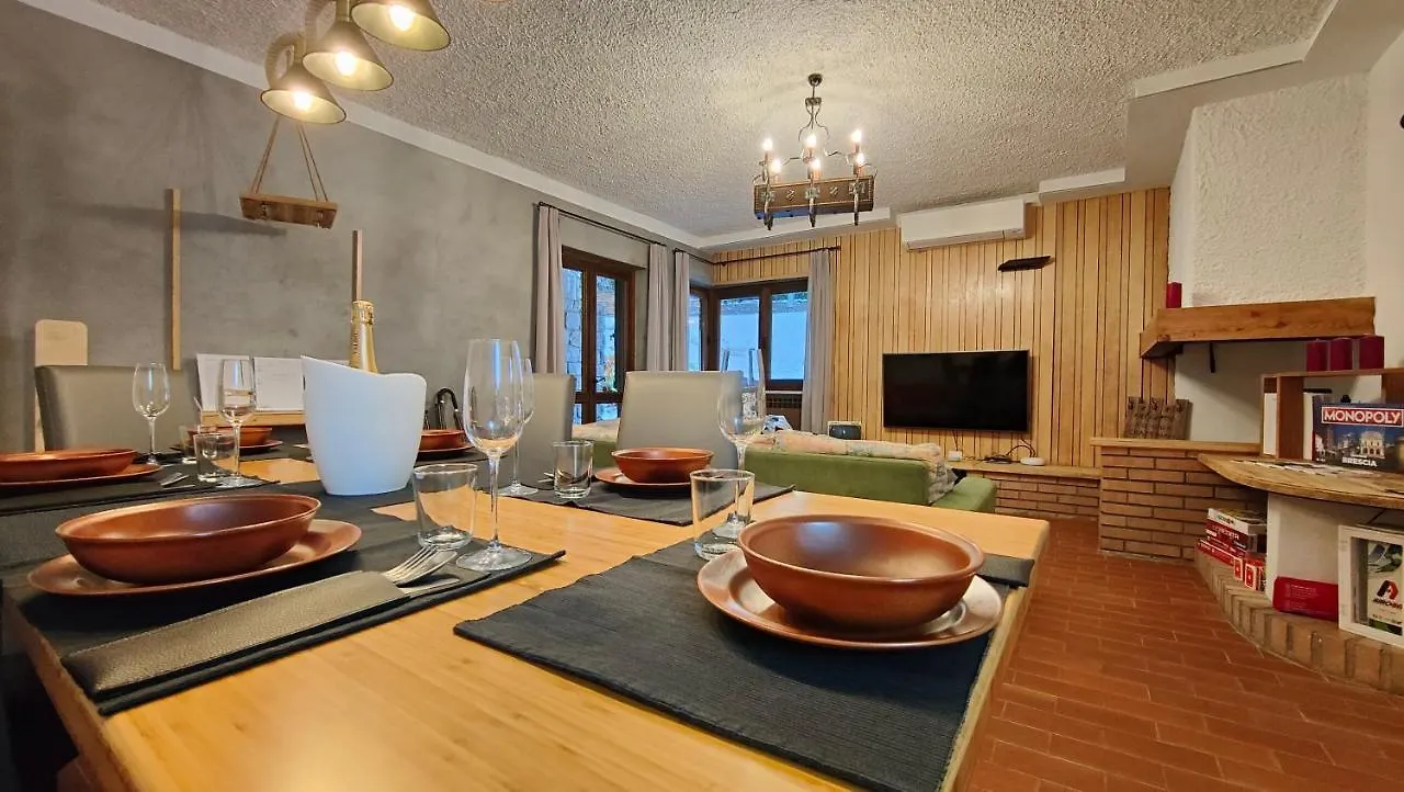 Chalet Bornhome Relax, Sport E Cultura Altopiano Del Sole 6 Ospiti - Pet Frendly Borno Villa